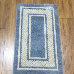 🌞 Walker Blue & Cream Carpet Rug Mat 34” x 20” NWT warm cozy soft Made in USA